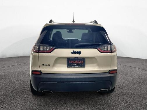Pearl White Pearlcoat 2019 Jeep Cherokee Latitude Plus