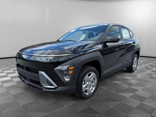 2025 Hyundai KONA SE