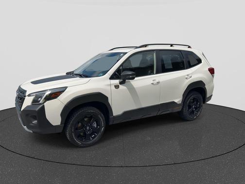 Crystal White Pearl 2023 Subaru Forester Wilderness
