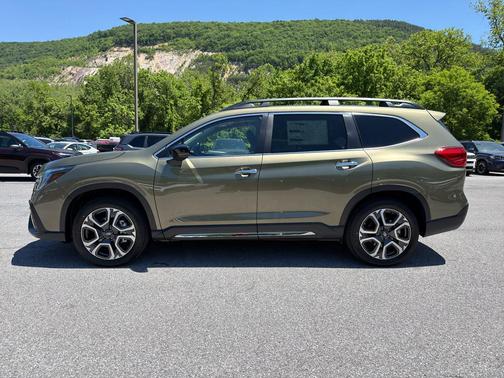 Autumn Green Metallic 2026 Subaru Ascent Touring 7-Passenger