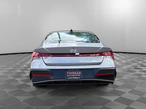 2025 Hyundai ELANTRA HEV Limited