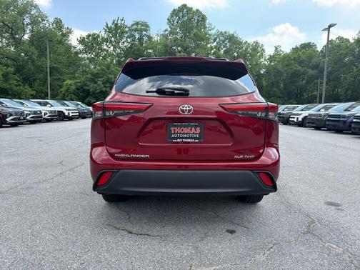 Ruby Flare Pearl 2023 Toyota Highlander XLE