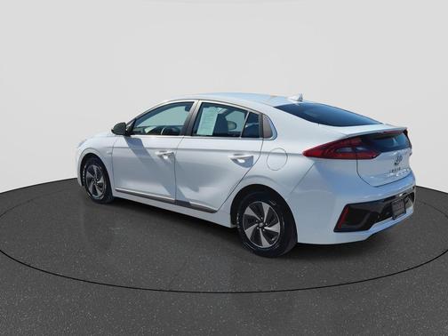 2019 Hyundai IONIQ Hybrid SEL