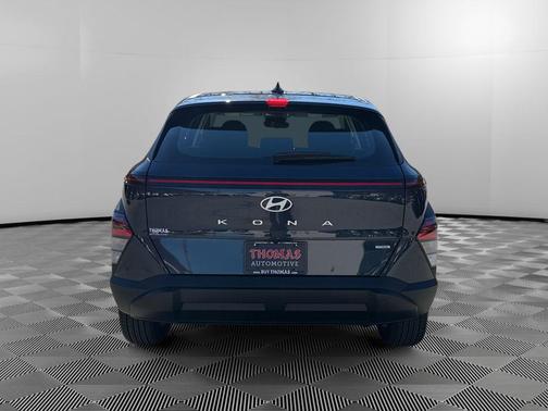 2025 Hyundai KONA SE