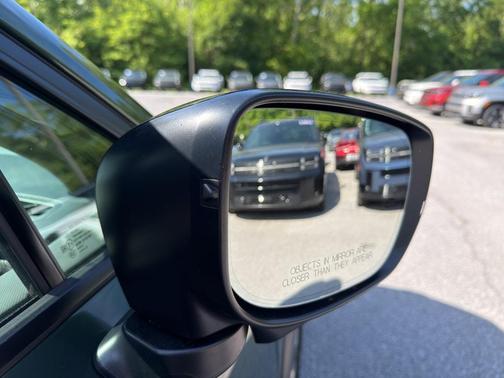 Deep Emerald Green Pearl 2026 Subaru Outback Premium