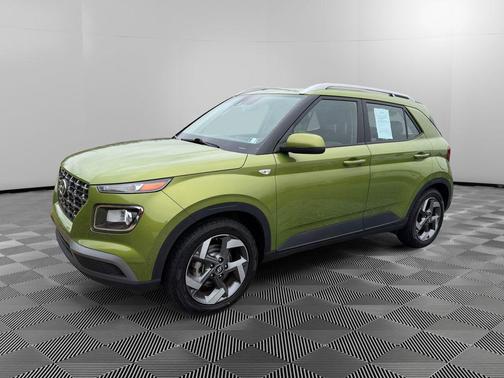 2022 Hyundai VENUE SEL
