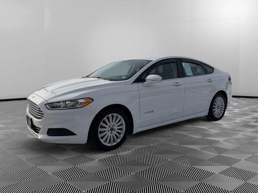 2016 Ford Fusion Hybrid SE