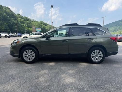 Wilderness Green Metallic 2017 Subaru Outback 2.5i Premium