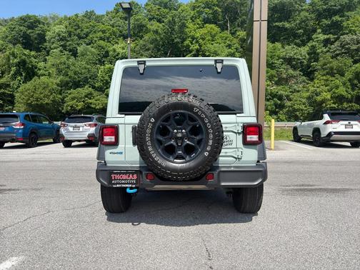 Earl Clearcoat 2023 Jeep Wrangler 4xe Base