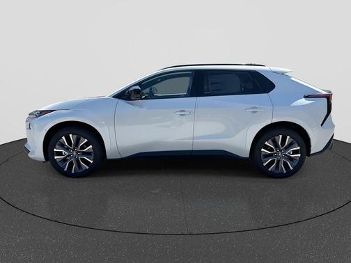 Cosmic White Pearl 2026 Subaru Solterra Limited