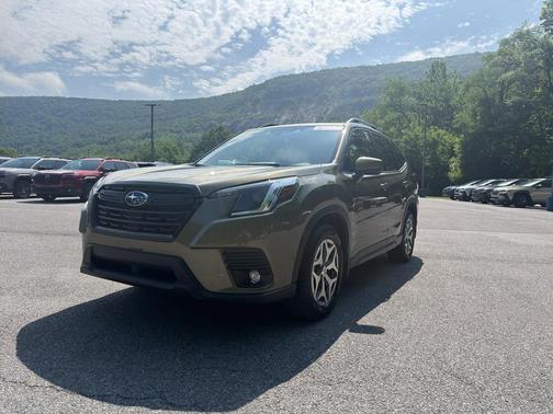 Autumn Green Metallic 2024 Subaru Forester Premium