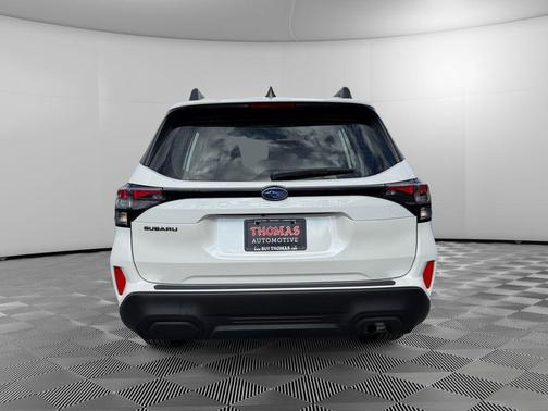 2025 Subaru Forester Base