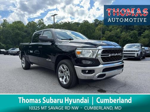 Diamond Black Crystal Pearlcoat 2022 RAM 1500 Big Horn/Lone Star