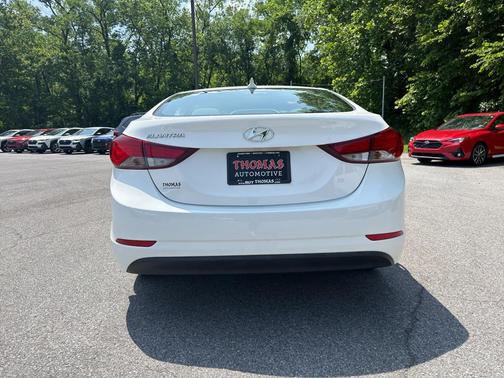 Pearl White 2014 Hyundai ELANTRA SE