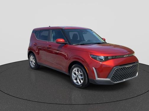 Mars Orange 2023 Kia Soul LX