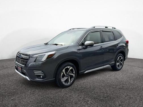 Magnetite Gray Metallic 2024 Subaru Forester Touring