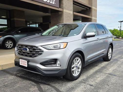 Iconic Silver Metallic 2021 Ford Edge SEL