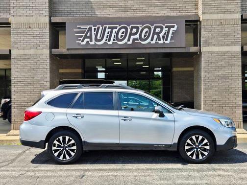 Ice Silver Metallic 2015 Subaru Outback 2.5i Limited