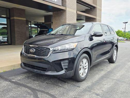 Ebony Black 2019 Kia Sorento LX