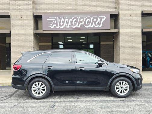 Ebony Black 2019 Kia Sorento LX