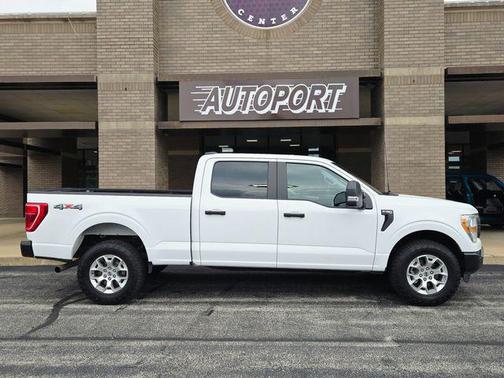 White 2022 Ford F-150 FOUR DOOR CREW CAB