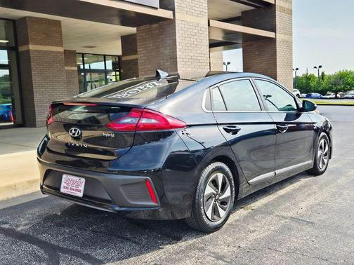 2019 Hyundai IONIQ Hybrid SEL