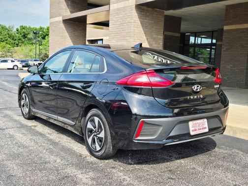 2019 Hyundai IONIQ Hybrid SEL