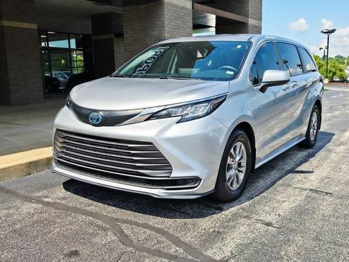 Silver 2021 Toyota Sienna LE