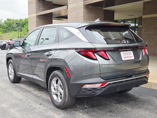 2023 Hyundai TUCSON SE