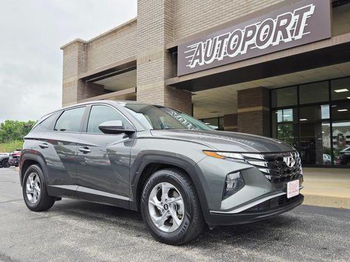 2023 Hyundai TUCSON SE