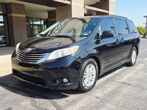 2014 Toyota Sienna XLE