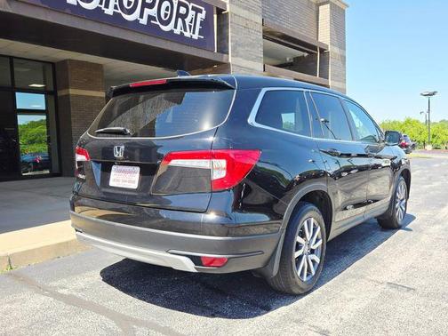 Crystal Black Pearl 2021 Honda Pilot 2WD EX-L