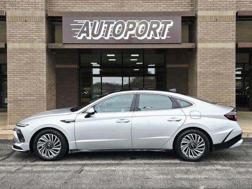 2024 Hyundai SONATA Hybrid Limited