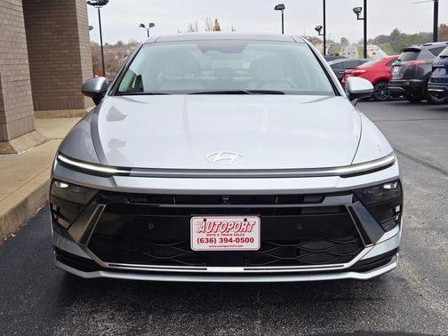 2024 Hyundai SONATA Hybrid Limited