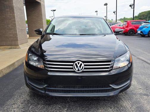 2012 Volkswagen Passat 2.5 SE