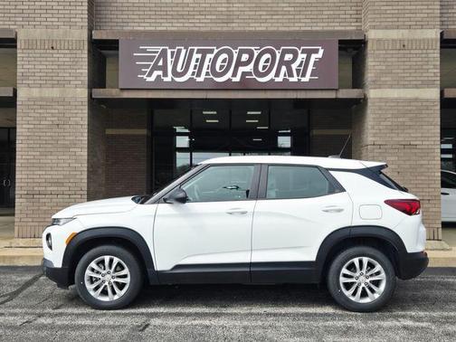 White 2023 Chevrolet Trailblazer LS