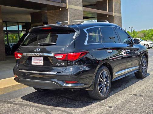 2016 INFINITI QX60 Base