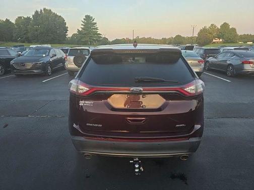 Red 2018 Ford Edge SEL