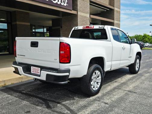 Summit White 2022 Chevrolet Colorado LT