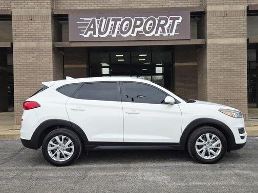 2019 Hyundai TUCSON SE