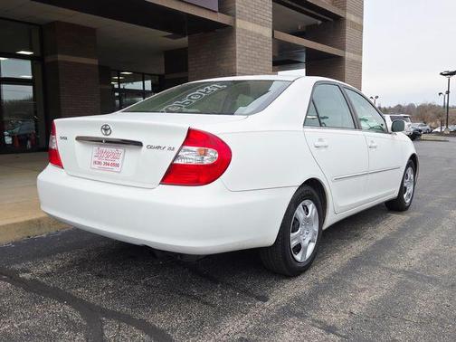 2004 Toyota Camry LE