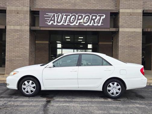 2004 Toyota Camry LE