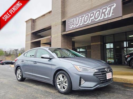 2019 Hyundai ELANTRA SEL