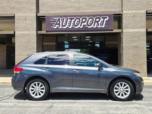 Magnetic Gray Metallic 2011 Toyota Venza Base