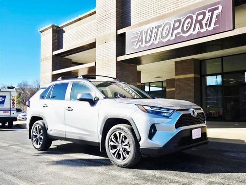 2025 Toyota RAV4 Hybrid XLE Premium