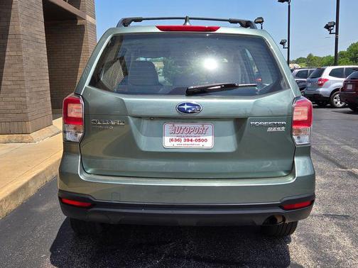 2017 Subaru Forester 2.5i