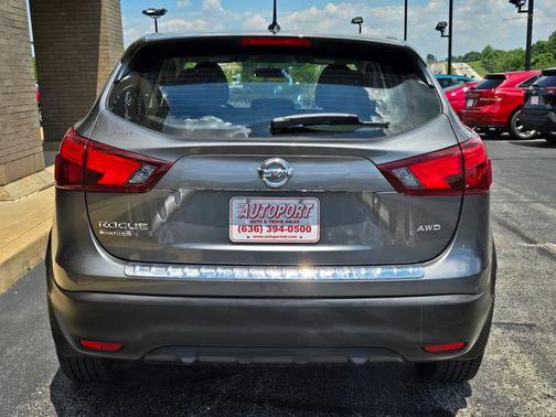 2017 Nissan Rogue Sport SV