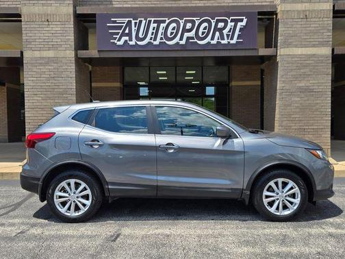 2017 Nissan Rogue Sport SV
