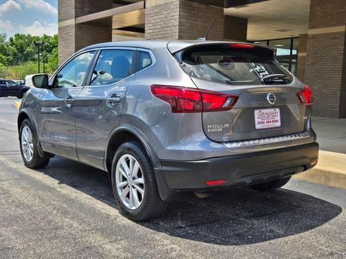 2017 Nissan Rogue Sport SV