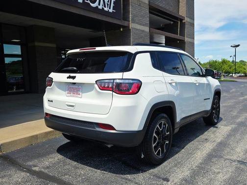 White Clearcoat 2019 Jeep Compass Upland Edition 4x4